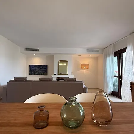 Townhouse With Garden 埃斯特波纳