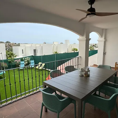 Townhouse With Garden Apartamento Estepona