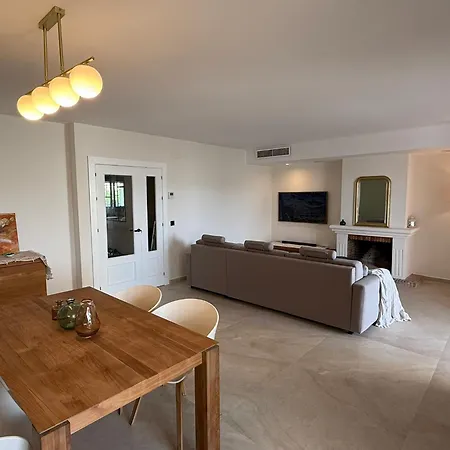 Apartment Townhouse With Garden
