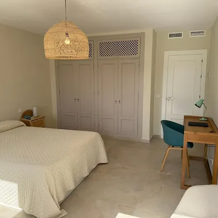 Townhouse With Garden Apartment Estepona